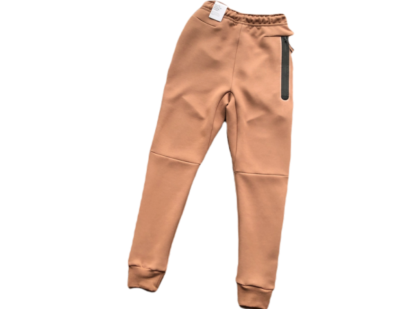 e661eb_fe18789cd3d44dd0a64af13ccd5cc359~mv2.png
